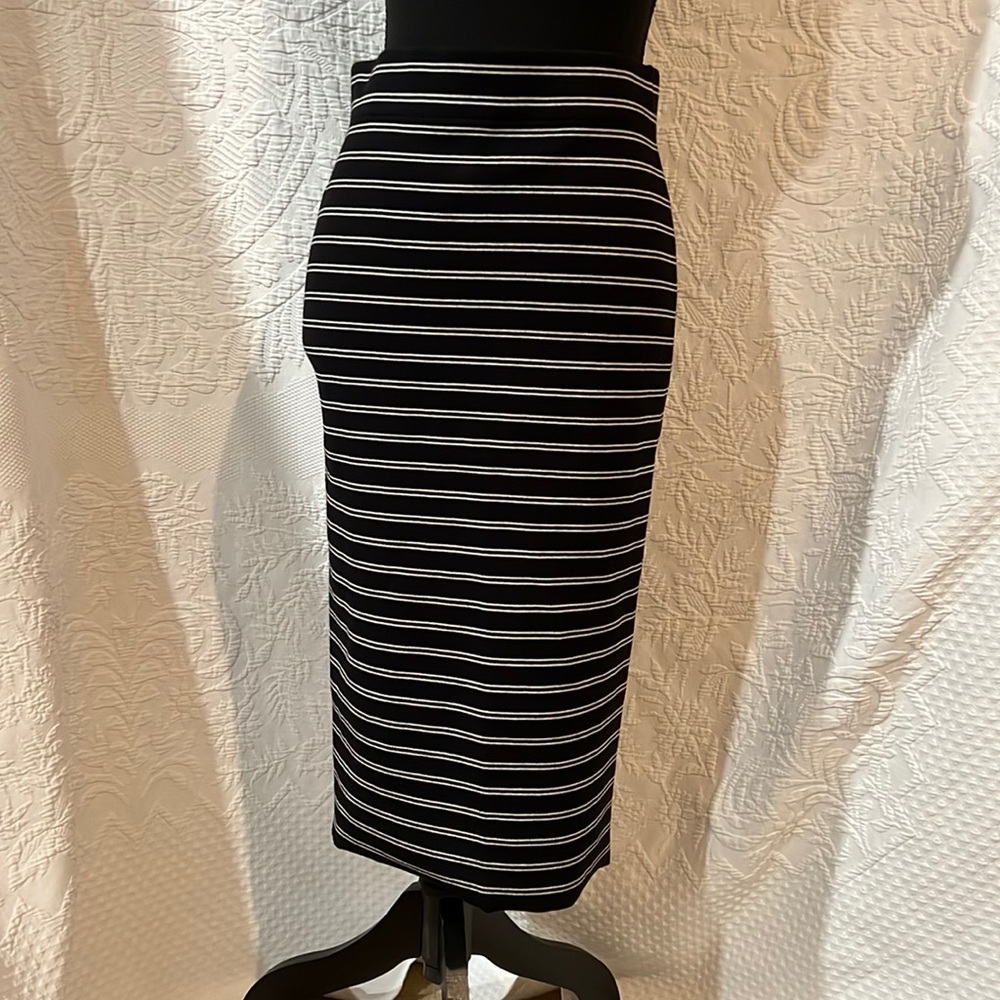 White House‎ Black Market striped sweater pencil skirt, size extra small, NWT